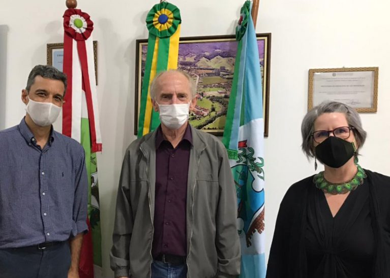 Representantes do IES realizam reunião com prefeito de São Bonifácio