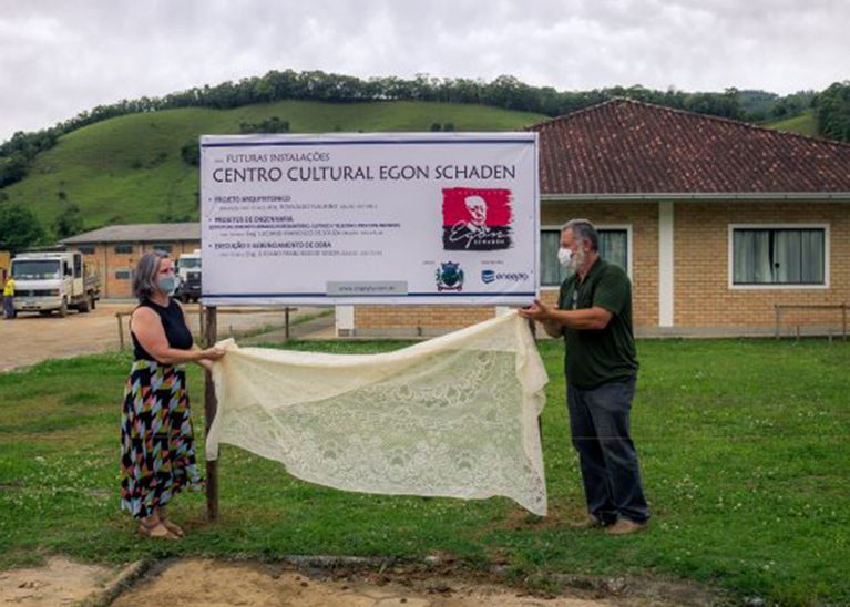 Cerimônia de lançamento da Pedra Fundamental da sede do IES