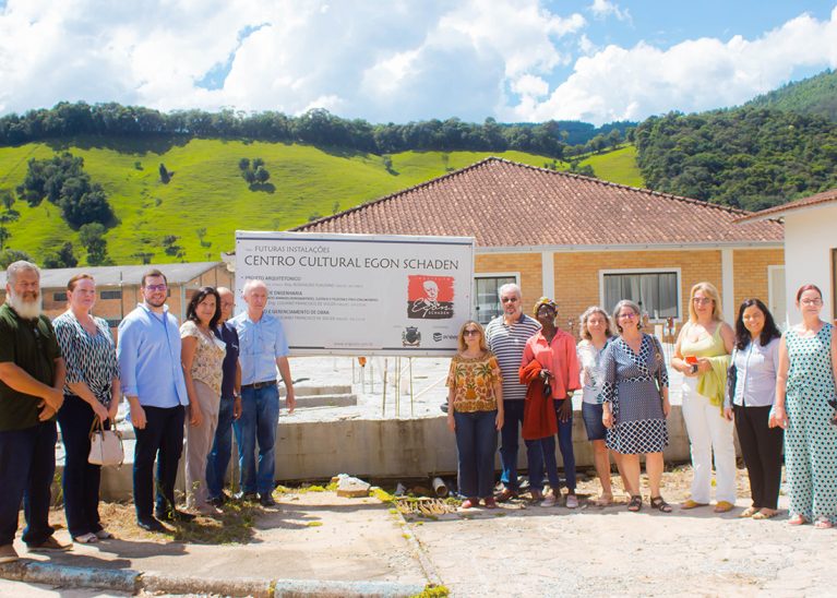 Senador e Deputada Federal conheceram obras do Centro Cultural Egon Schaden